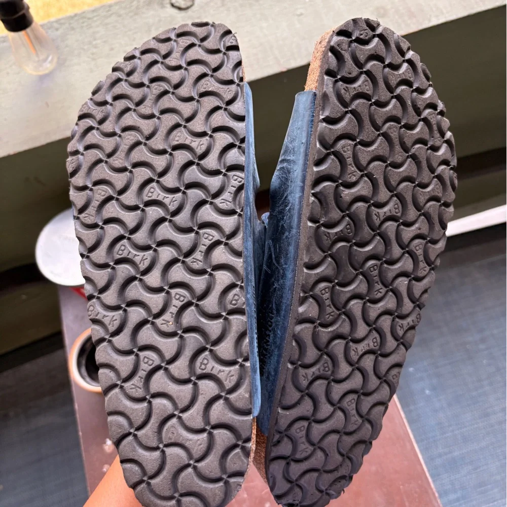 Birkenstock Navy Two Strap Arizona Sandals!! - Picture 5 of 8
